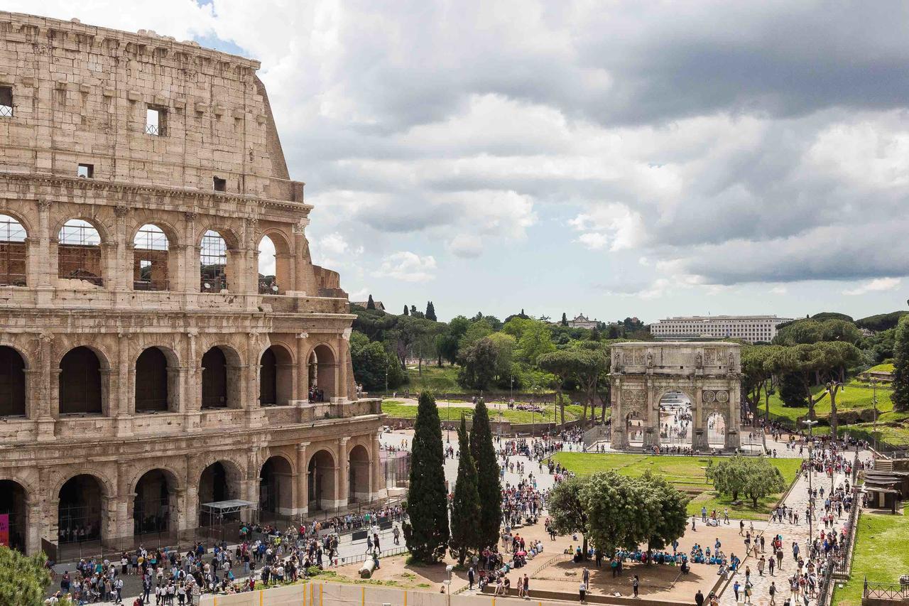Amazing View Colosseo Rzym Zewnętrze zdjęcie